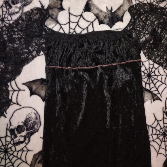 Gothic Vampire Long Dress - Picture 9 of 9